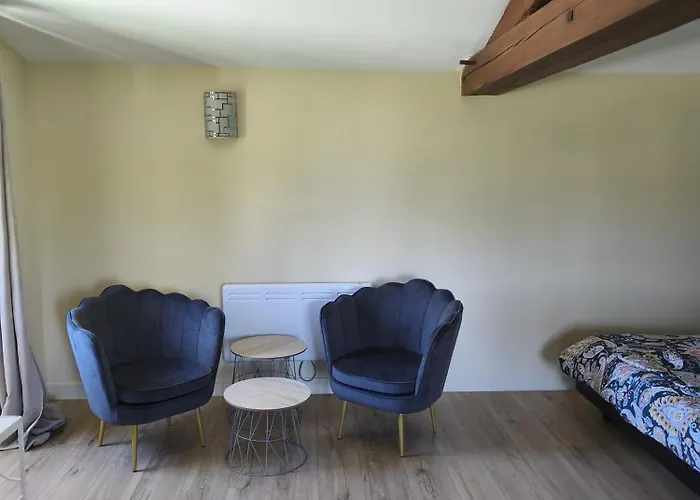 Chez Cathy Et Jean Loup Pensión 3*